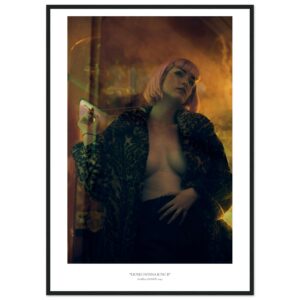 « Kioski Donna King II »  en papier semi-brillant encadré en bois